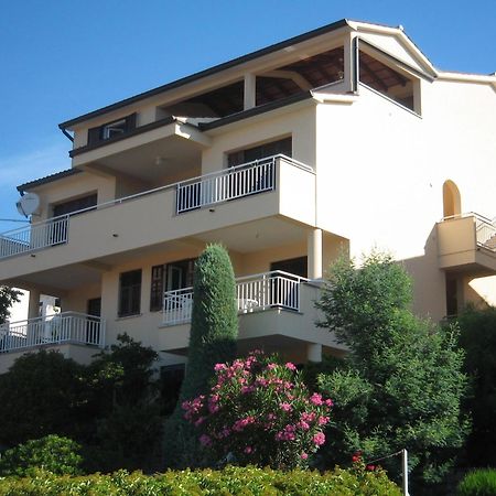 Apartments Mareblu Rabac Esterno foto