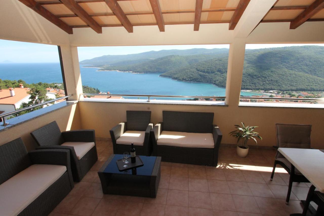 Apartments Mareblu Rabac Esterno foto