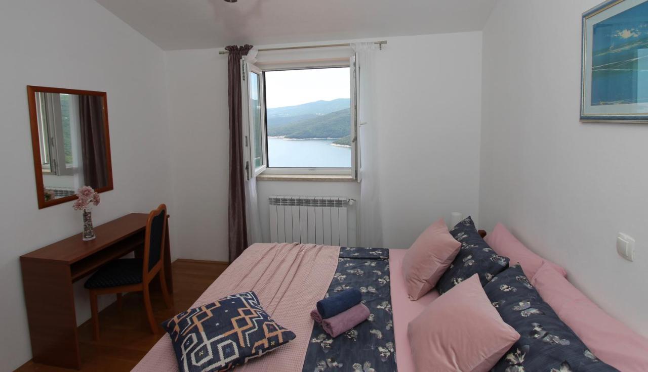 Apartments Mareblu Rabac Esterno foto