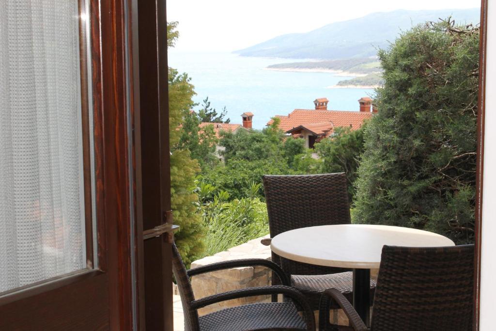 Apartments Mareblu Rabac Esterno foto